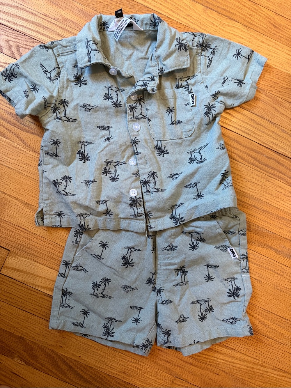 DKNY Green Palm-Print Relaxed Shorts Set